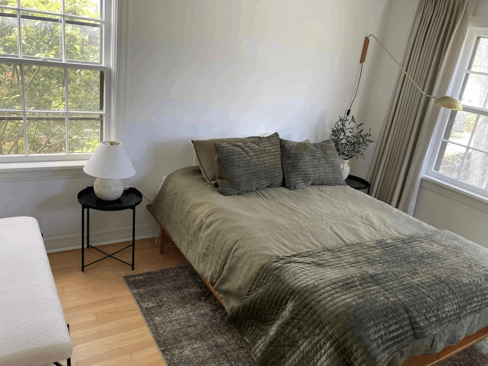 Guest-ready bedroom in an approved Shiny Go Clean client home