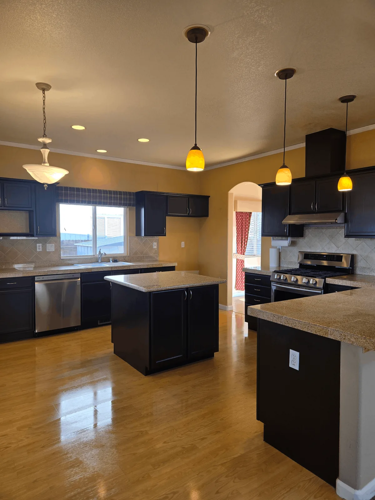 Finished kitchen after a Shiny Go Clean appointment