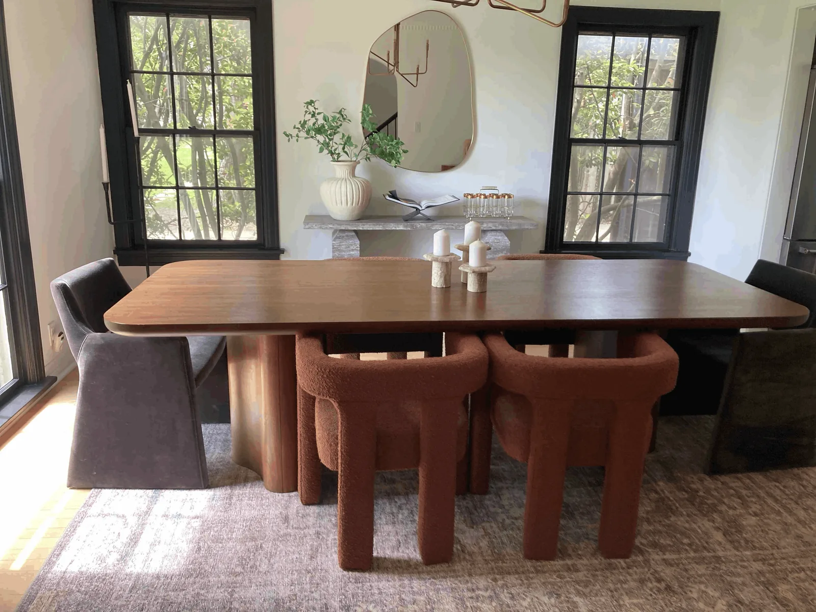 Clean dining area after a Shiny Go Clean appointment in Madison